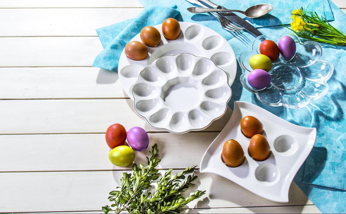 Niezbędne akcesoria na Wielkanoc - formy wielkanocne do ciast, talerze do jajek i wiele innych