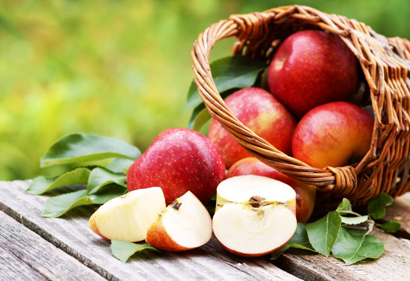 Jakie witaminy i wartości odżywcze ma jabłko?