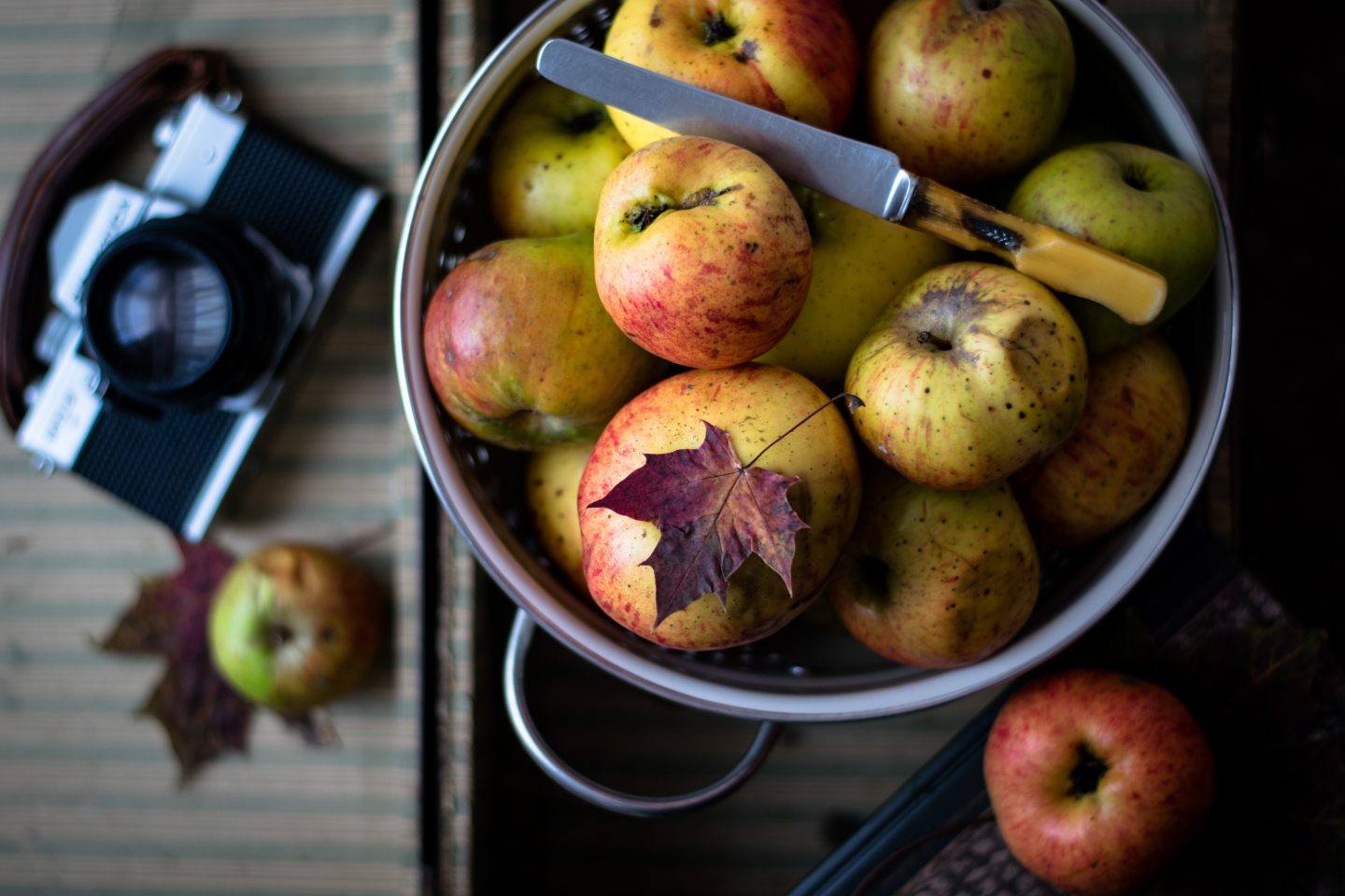 5 pomysłów na pieczone jabłka w piekarniku. Proste przepisy