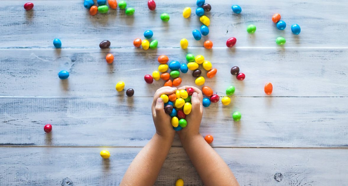 Jak ograniczyć jedzenie słodyczy? 7 sposobów na to, jak nie jeść słodyczy!