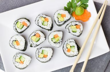 Jaki zestaw naczyń do serwowania sushi wybrać?