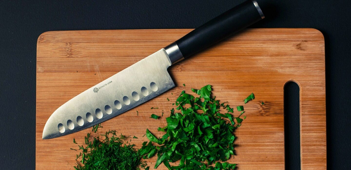 Nóż Santoku - do czego służy i czy warto mieć go w swojej kuchni?