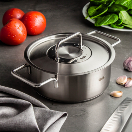 FISSLER Pure Collection 2,4 l - garnek ze stali nierdzewnej z pokrywką