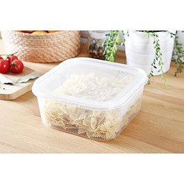 Pojemnik na żywność plastikowy PLAST TEAM HELSINKI WYSOKI KWADRATOWY 1,8 l
