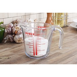 Szklany dzbanek z miarką PYREX SZKLANY 0,5 l