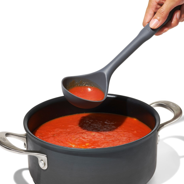 OXO Good Grips 28,8 cm - chochla / łyżka wazowa silikonowa