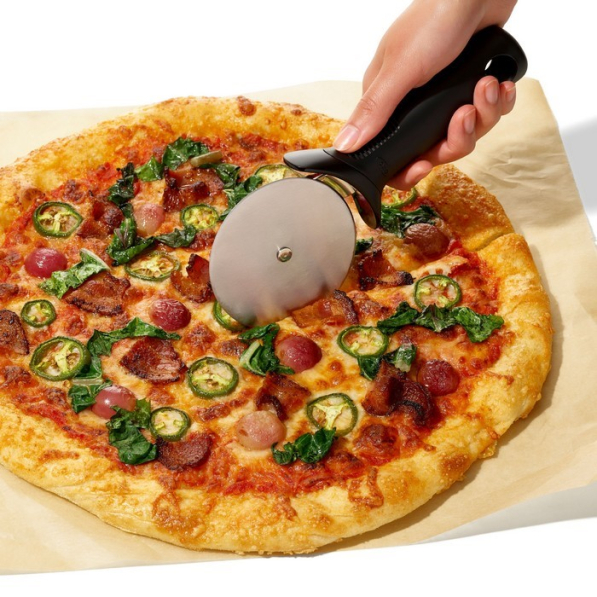 OXO Good Grips 21 cm - nóż do krojenia pizzy ze stali nierdzewnej