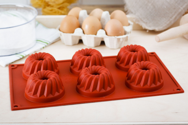 SILIKOMART Classic Cupcakes - forma do pieczenia 6 babeczek silikonowa