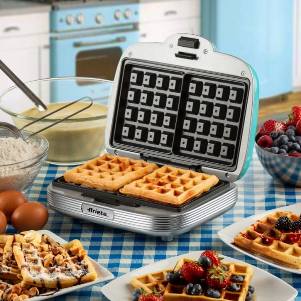 ARIETE Party Time Waffle Maker 700 W niebieska – gofrownica