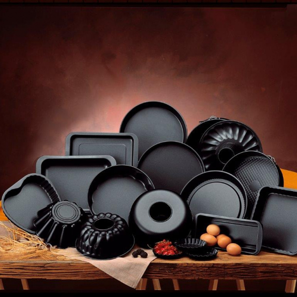 BALLARINI Patisserie 28 cm czarna - forma do pieczenia ciasta stalowa