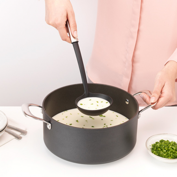 BRABANTIA Profile 2.0 Non Stick 33,5 cm czarna - chochla / łyżka wazowa nylonowa