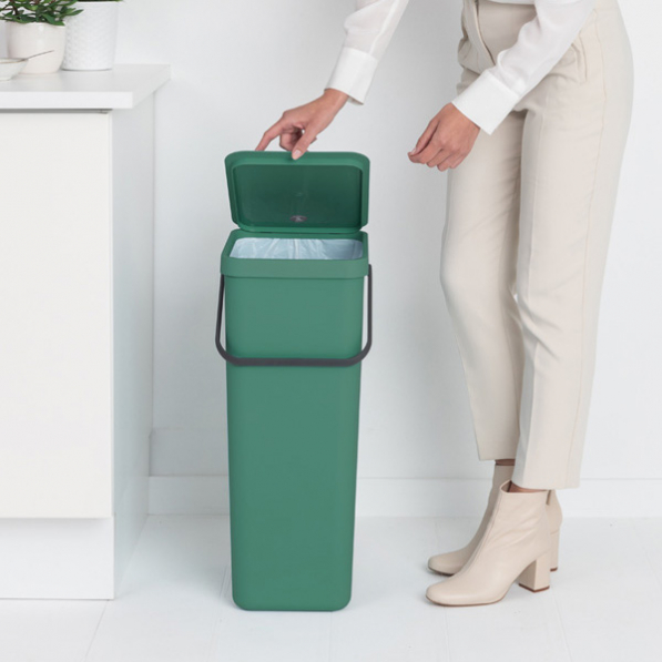 BRABANTIA Sort&Go 40 l ciemnozielony - kosz do segregacji śmieci plastikowy