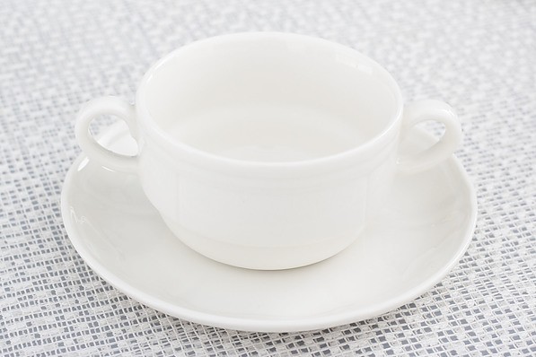 Bulionówka porcelanowa ze spodkiem KAROLINA CASTEL BIAŁA 300 ml