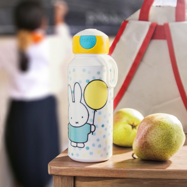 Butelka Campus pop-up Miffy Confetti 0,4 l biały - bidon plastikowy 