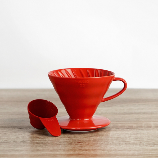 HARIO Dripper V60-01 czerwony - dripper / filtr do kawy ceramiczny