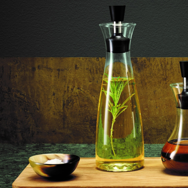 EVA SOLO 0,5 l - butelka na oliwę i ocet z dozownikiem szklana