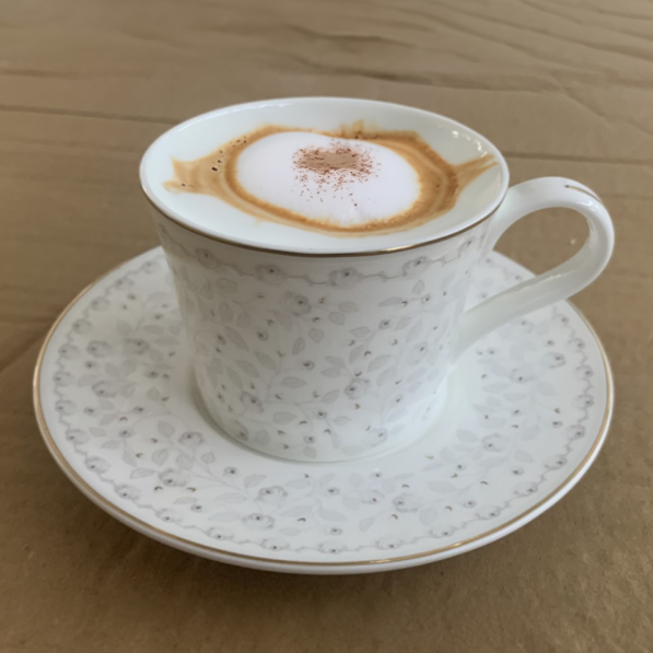 Filiżanka do kawy i herbaty porcelanowa ze spodkiem 230 ml