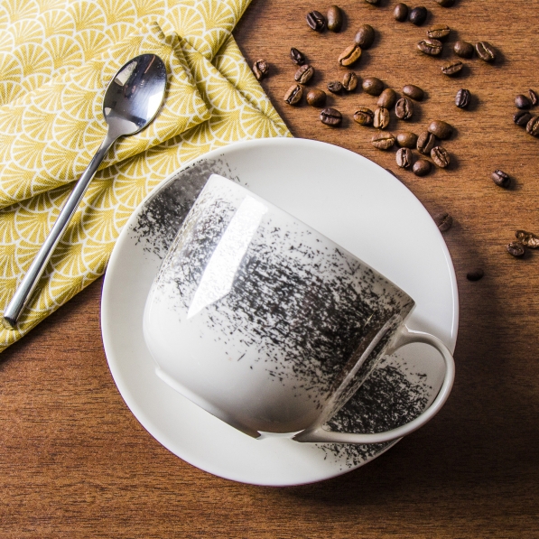 Filiżanka do kawy i herbaty porcelanowa ze spodkiem CERAMIKA TUŁOWICE SIGN PLATINUM BIAŁA 450 ml
