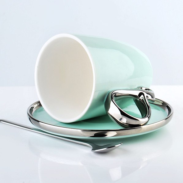 Filiżanka do kawy i herbaty porcelanowa ze spodkiem i łyżeczką INFINITY SILVER MIĘTOWA 220 ml