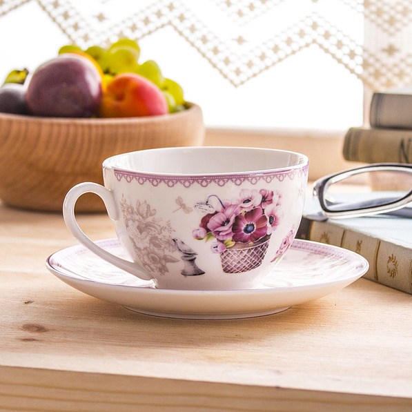 Filiżanka do kawy i herbaty porcelanowa ze spodkiem DUO MIA BIAŁA 250 ml