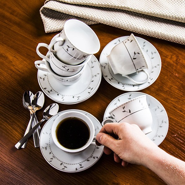 Filiżanki do kawy i herbaty ceramiczne ze spodkami MARIA FOGLIA BIAŁE 220 ml 6 szt. 