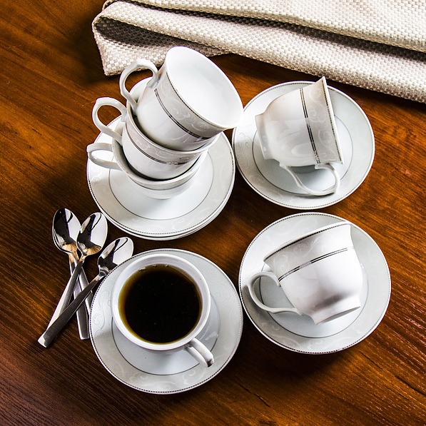 Filiżanki do kawy i herbaty ceramiczne ze spodkami MARIA LINEA BIAŁE 220 ml 6 szt. 