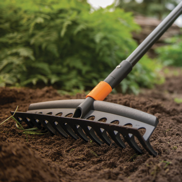 FISKARS QuikFit Universal Rake czarne - grabie uniwersalne