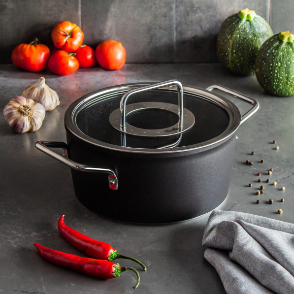 FISSLER Adamant 20 cm - garnek aluminiowy z pokrywką