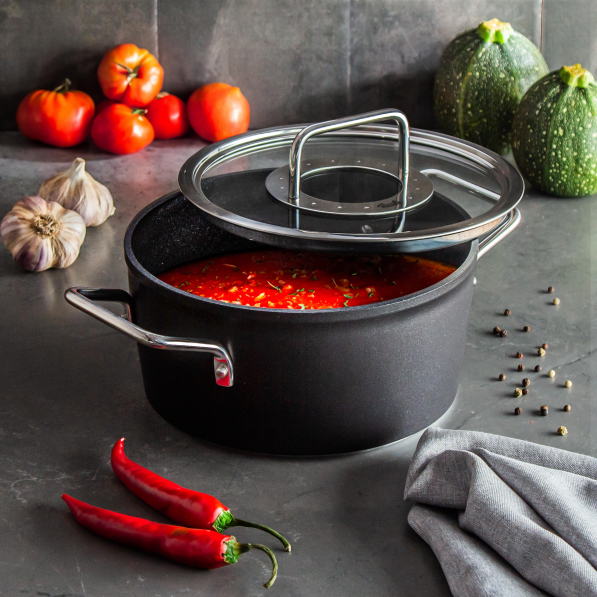 FISSLER Adamant 20 cm - garnek aluminiowy z pokrywką