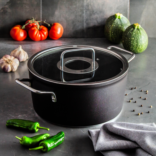 FISSLER Adamant 24 cm - garnek aluminiowy z pokrywką