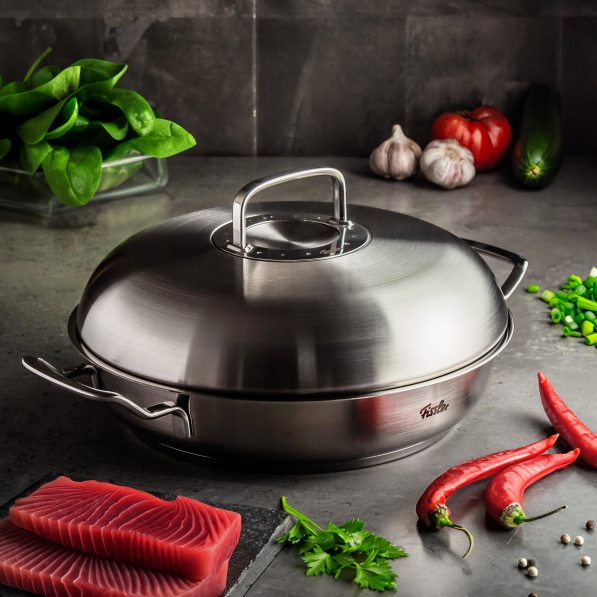 FISSLER Original Profi Collection 28 cm - patelnia ze stali nierdzewnej z pokrywką do serwowania
