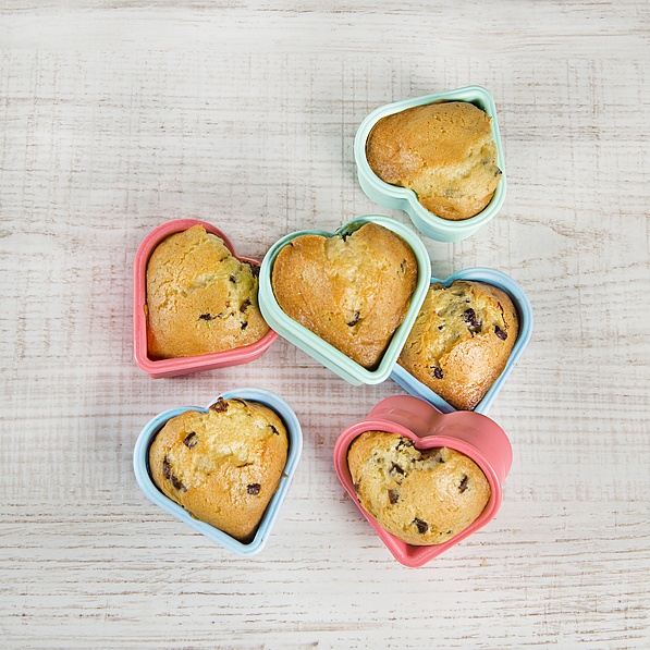 LURCH Serduszko 6 szt. wielokolorowe - foremki do pieczenia muffinek i babeczek silikonowe