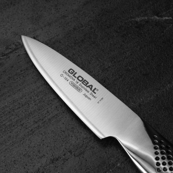 GLOBAL G-104 10 cm - japoński nóż do warzyw i owoców ze stali nierdzewnej