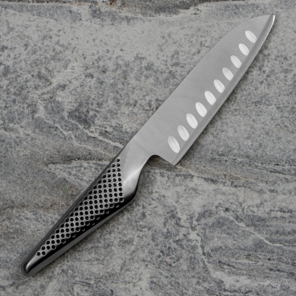 GLOBAL GS-90 13 cm - nóż japoński Santoku ze stali nierdzewnej