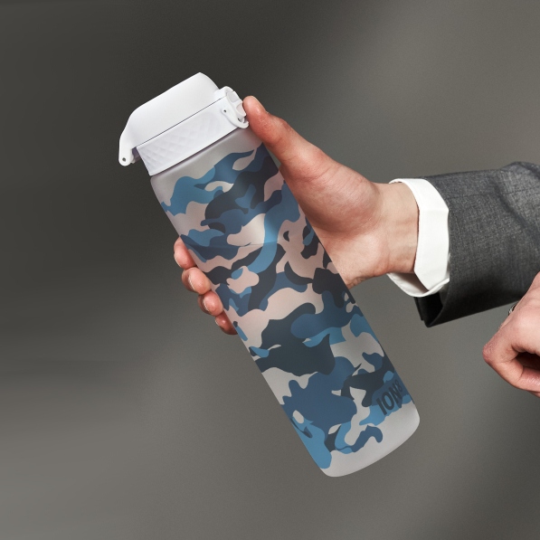 ION8 Recyclon Camouflage Motivator 1 l - bidon / butelka motywacyjna na wodę z godzinami