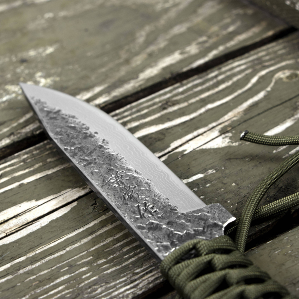 KANETSUNE SEKI Karasu Kuro 12,5 cm - nóż japoński survivalowy ze stali wysokowęglowej z etui / pochwą