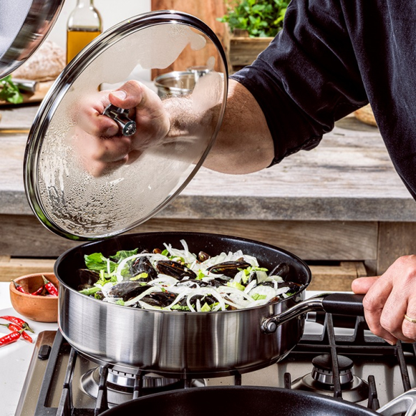 KITCHENAID Classic Stainless Steel 26 cm - patelnia stalowa nieprzywierająca z pokrywką