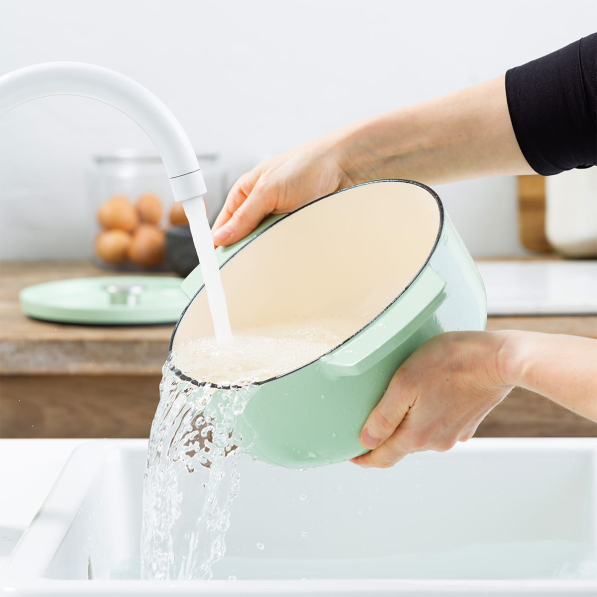 KITCHENAID Pistachio 3,3 l - garnek żeliwny z pokrywką