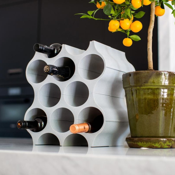 KOZIOL Set Up - stojak na wino plastikowy