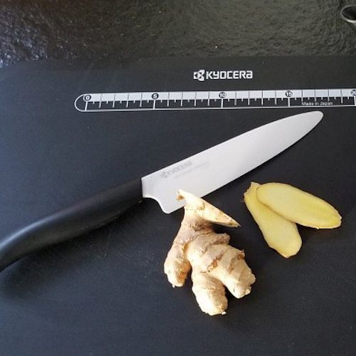 KYOCERA Gen Waneng 11 cm biały - nóż uniwersalny ceramiczny