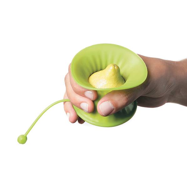 LEKUE Lemon zielona - wyciskarka do cytryn ręczna silikonowa