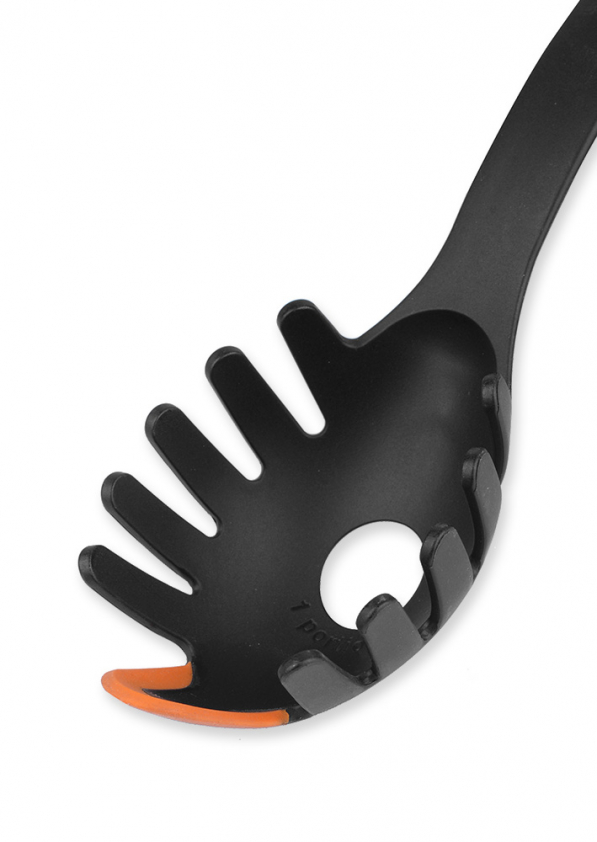 FISKARS Functional Form 30 cm czarna - łyżka do makaronu / spaghetti plastikowa