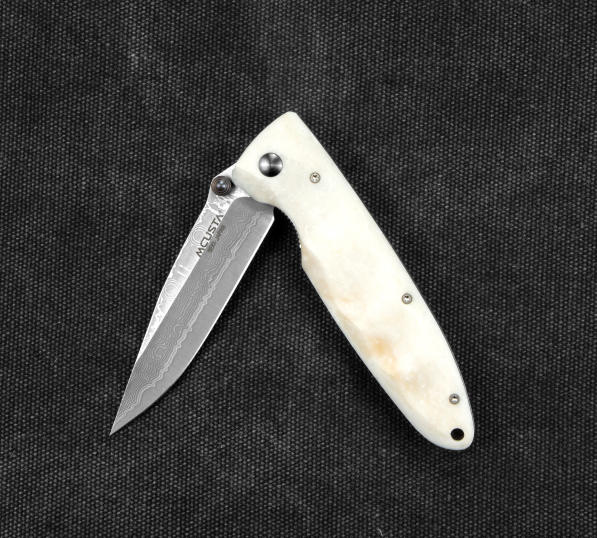 MCUSTA Classic Wave Corian Damascus 8,5 cm - japoński nóż survivalowy składany ze stali damasceńskiej