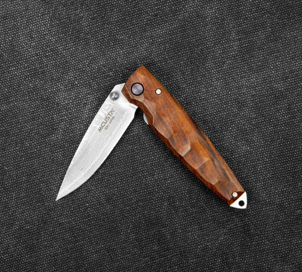 MCUSTA Shinra Emotion 2 Iron wood Damascus 6,5 cm - japoński nóż survivalowy składany ze stali damasceńskiej