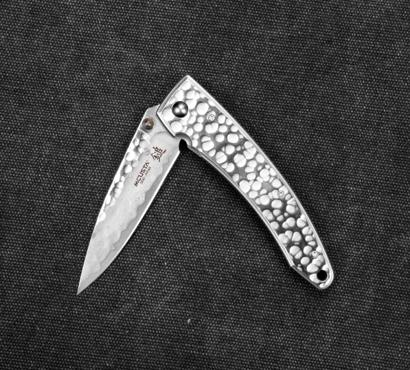 MCUSTA Forge Damascus 8 cm - japoński nóż survivalowy składany ze stali damasceńskiej