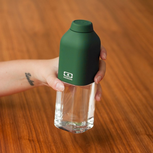 MONBENTO M Positive Green Dark 0,5 l - butelka na wodę tritanowa