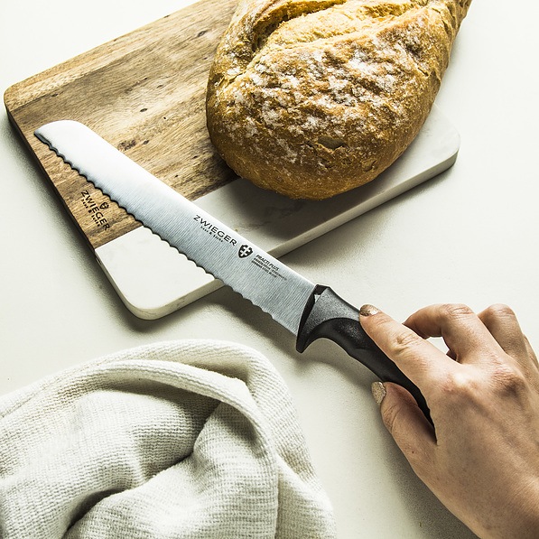 ZWIEGER Practi Plus czarny 20 cm - nóż do krojenia chleba i pieczywa ze stali nierdzewnej