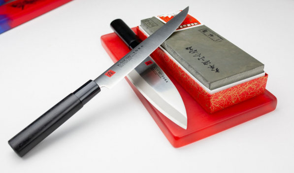 Nóż szefa kuchni ze stali damasceńskiej KASUMI TORA 20 cm