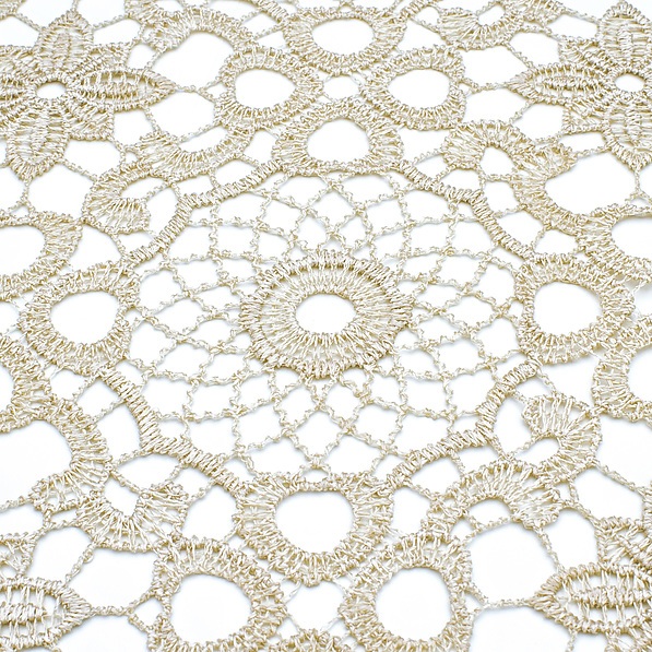 Obrus na stół poliestrowy JEDEKA WERONA LACE BEŻOWY 140 x 300 cm