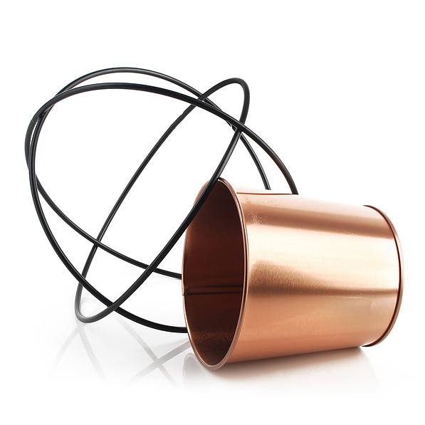 Osłonka na doniczkę metalowa na stojaku SWEN CIRCLES MIEDZIANA 16 cm